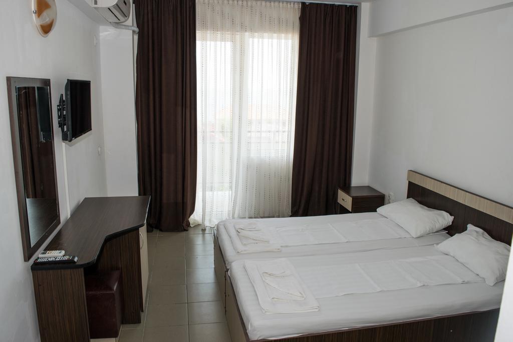 Tiberius Residence Costinesti Bagian luar foto